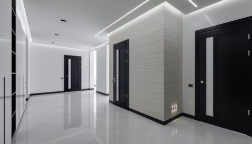 Drzwi przesuwne chowane w ścianę w bloku: projekt, wybór kasety i montaż krok po kroku